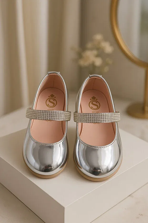 Детские балетки для девочек из искусственной кожи Shimmering metallic girls' ballerinas - pink and silver Sirri, Silver — фото 2