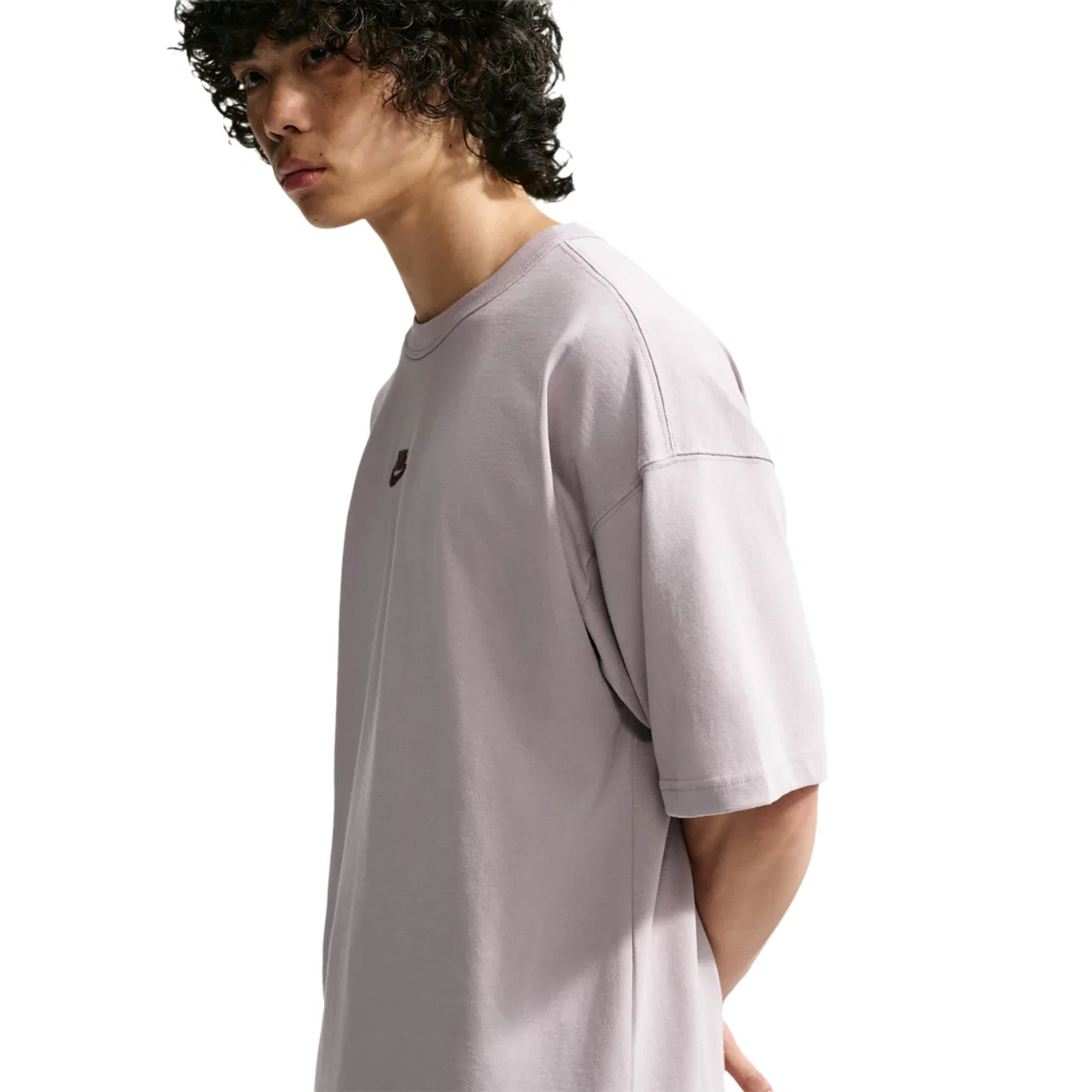 Мужская футболка оверсайз с длинным рукавом Nike NSW Premium Essentials Oversized Tee, Silver Lilac — фото 2