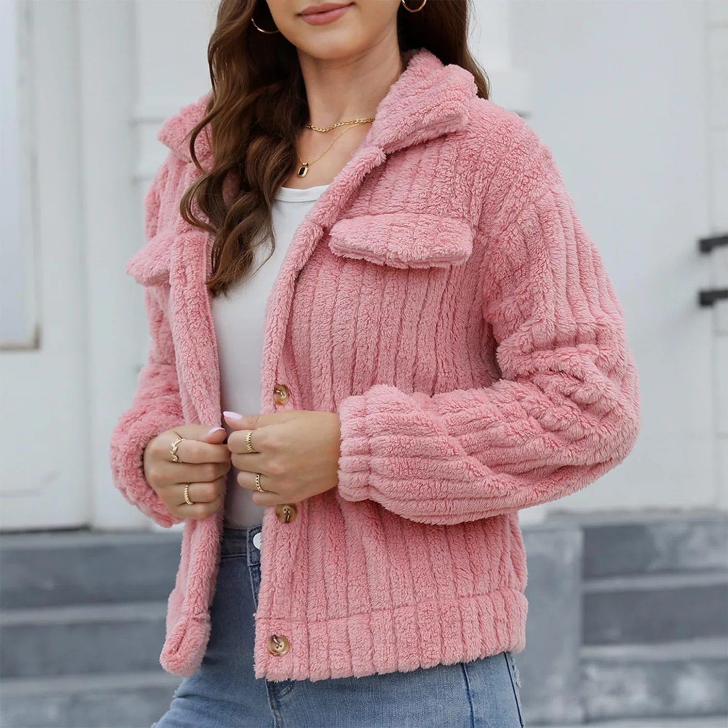 Женское укороченное пальто с воротником и пуговицами, pink — фото 3