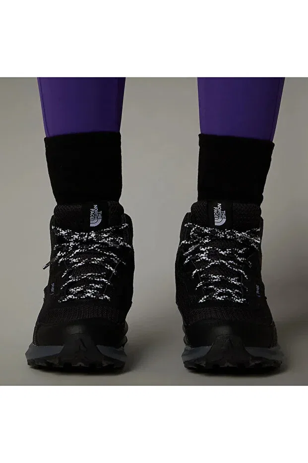 Детские ботинки для девочек с водонепроницаемостью Fastpack Hiker Mid WP Kids The North Face, Black — фото 2