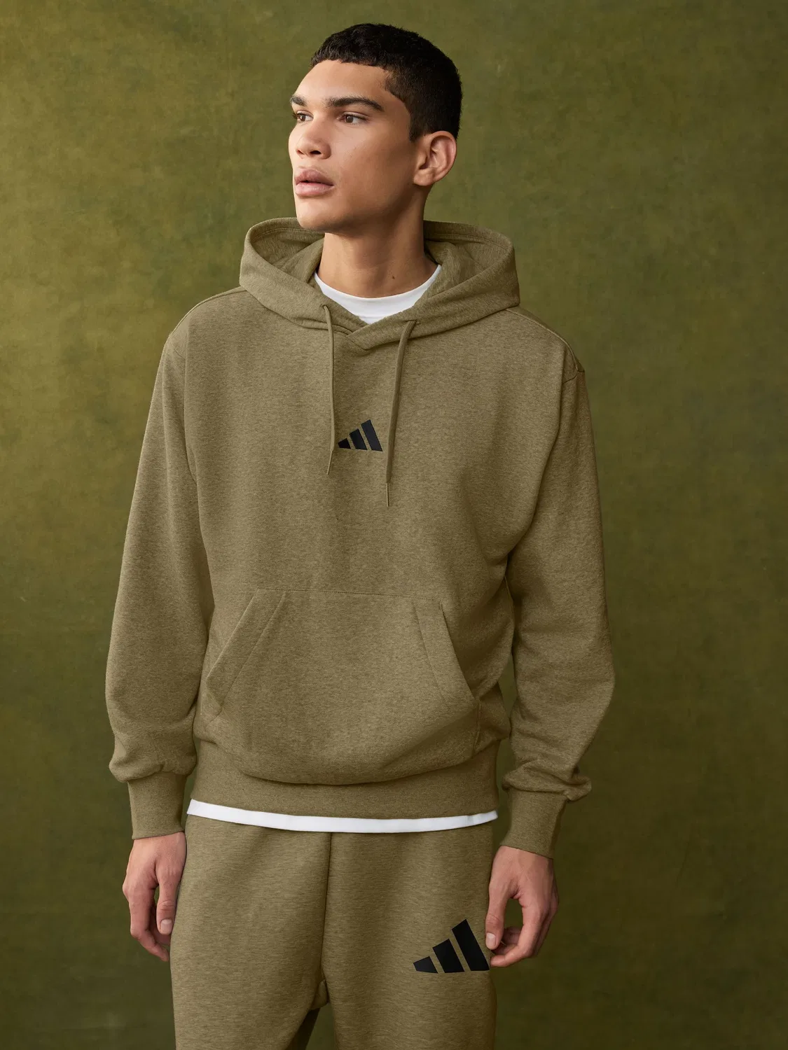 Худи флисовое adidas Essentials Feelcozy, светло-коричневый