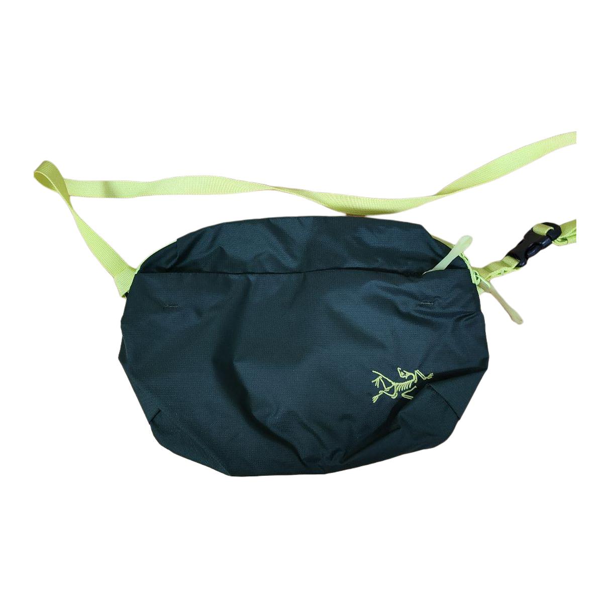 

Arcteryx Универсальная поясная сумка из ткани черного цвета, Black