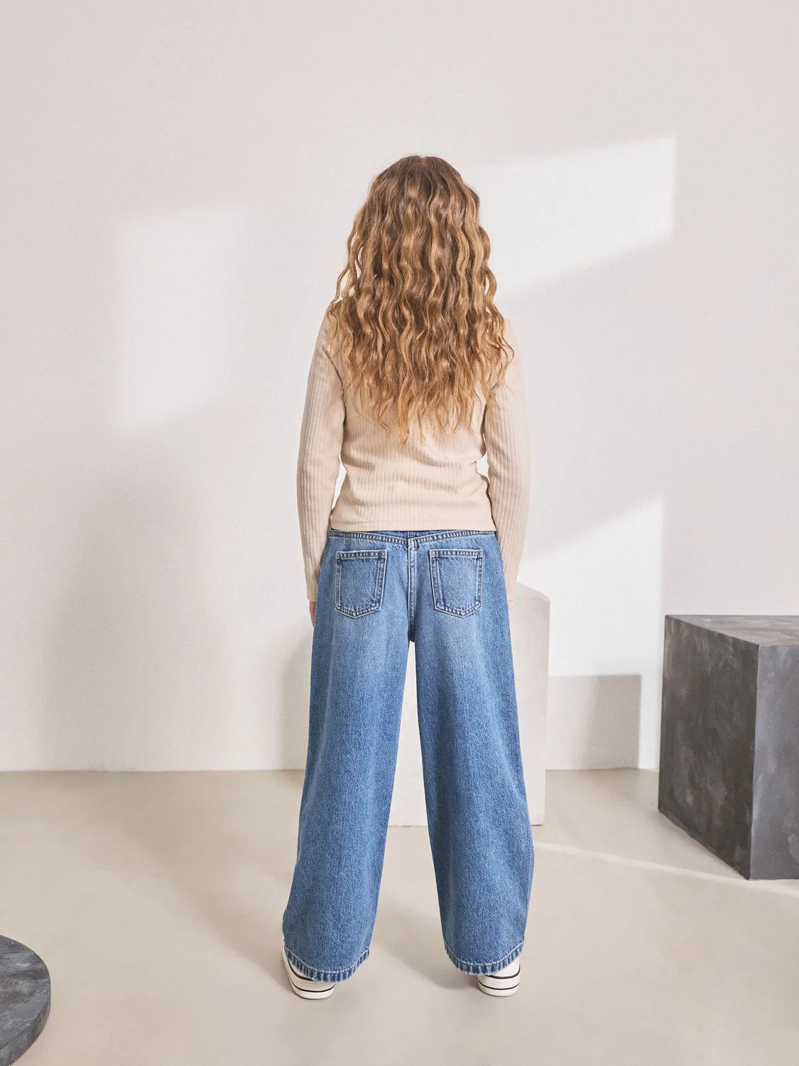 Джинсы широкие, модель Mid Denim Wide Leg Next, голубой деним — фото 3