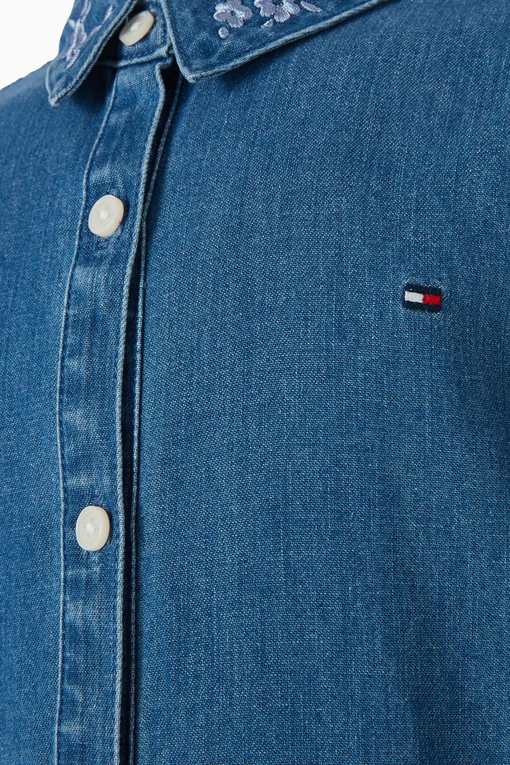 Платье-рубашка с вышивкой цветов джинсовое Tommy Hilfiger — фото 3