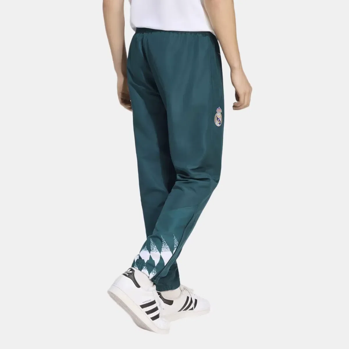 Мужские спортивные штаны с длинной штаниной Real Madrid CF 2026/2027 adidas, Темно-Зеленый — фото 2