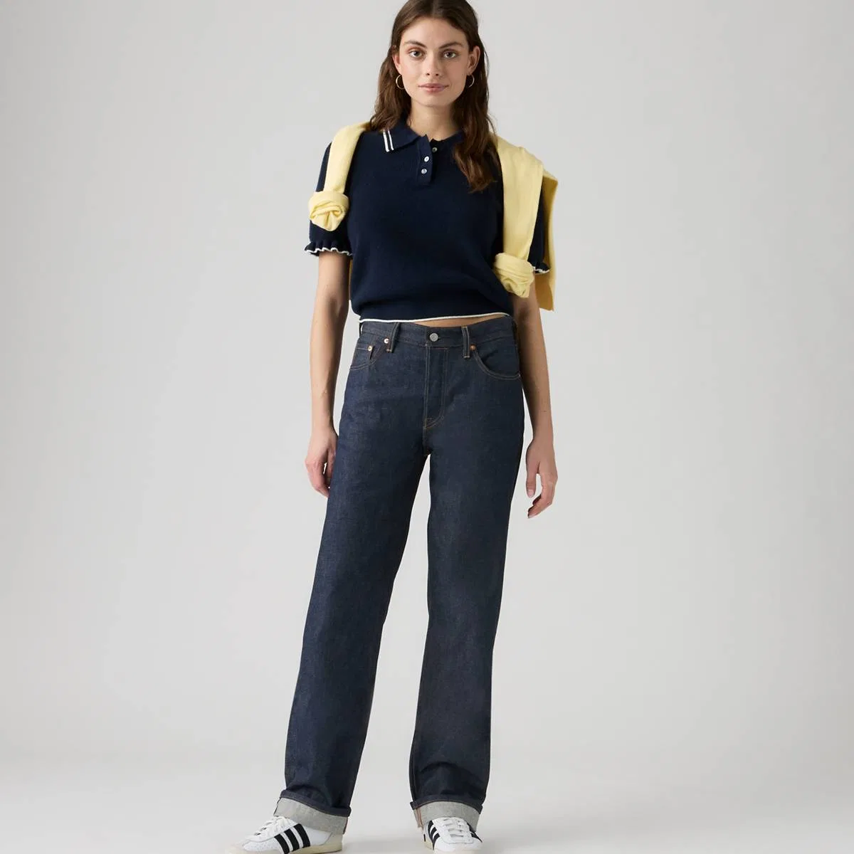 джинсы 501 '90-е, до щиколотки из денима с кромкой, женские Levi's, Lined Up Selvedge - Dark Wash