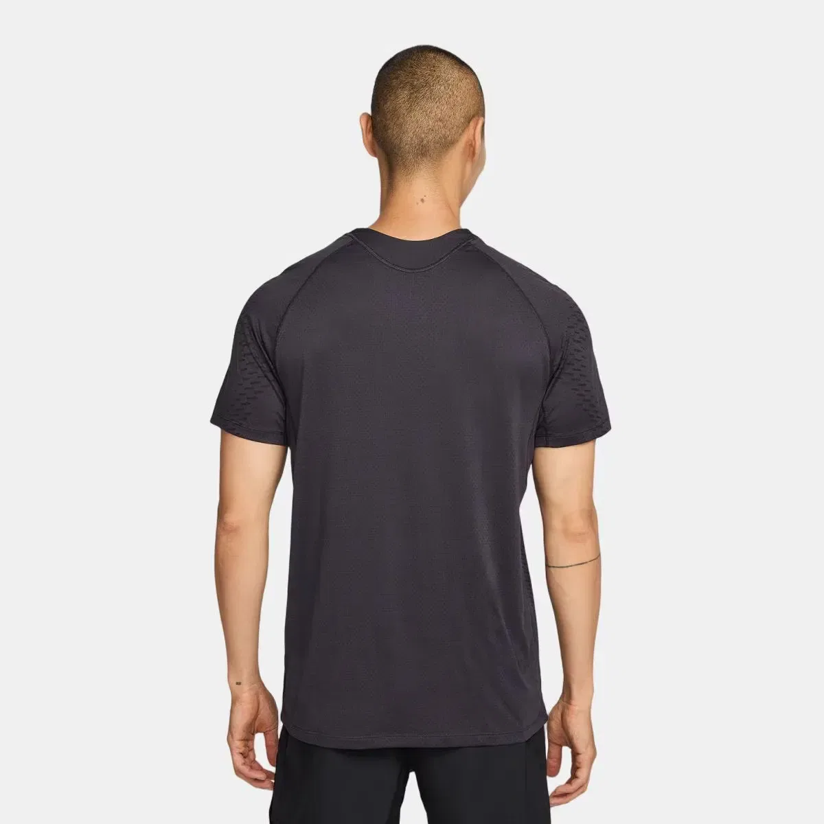 Мужская футболка с принтом Nike Dri-FIT ADV Stride, Gris — фото 2