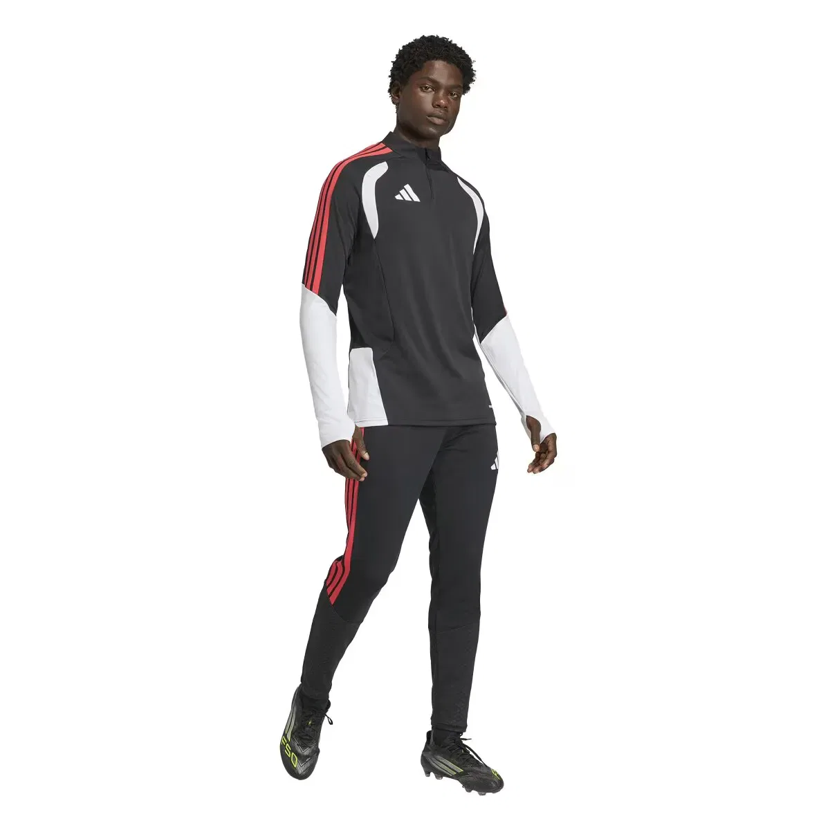 Мужские спортивные штаны с зауженным кроем Tiro 26 Competition adidas, Negro / Rojo — фото 3