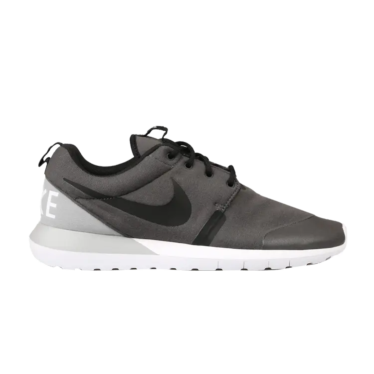 

Кроссовки Nike Rosherun NM W SP 'Tech Fleece', серый