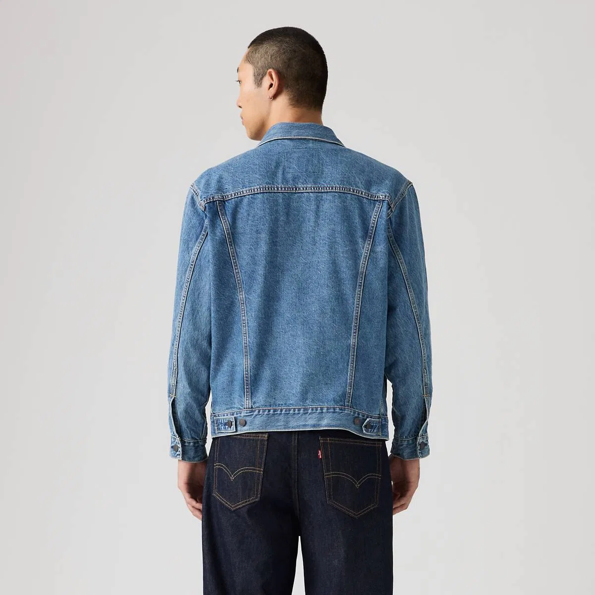 Свободная куртка дальнобойщика Levi's, Washed Away - Medium Wash — фото 4
