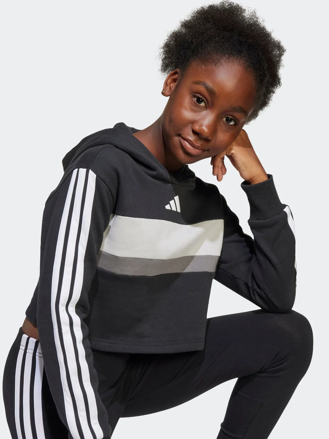 Спортивный костюм Essentials Tiberio 3-Stripes Crop adidas, черный — фото 4