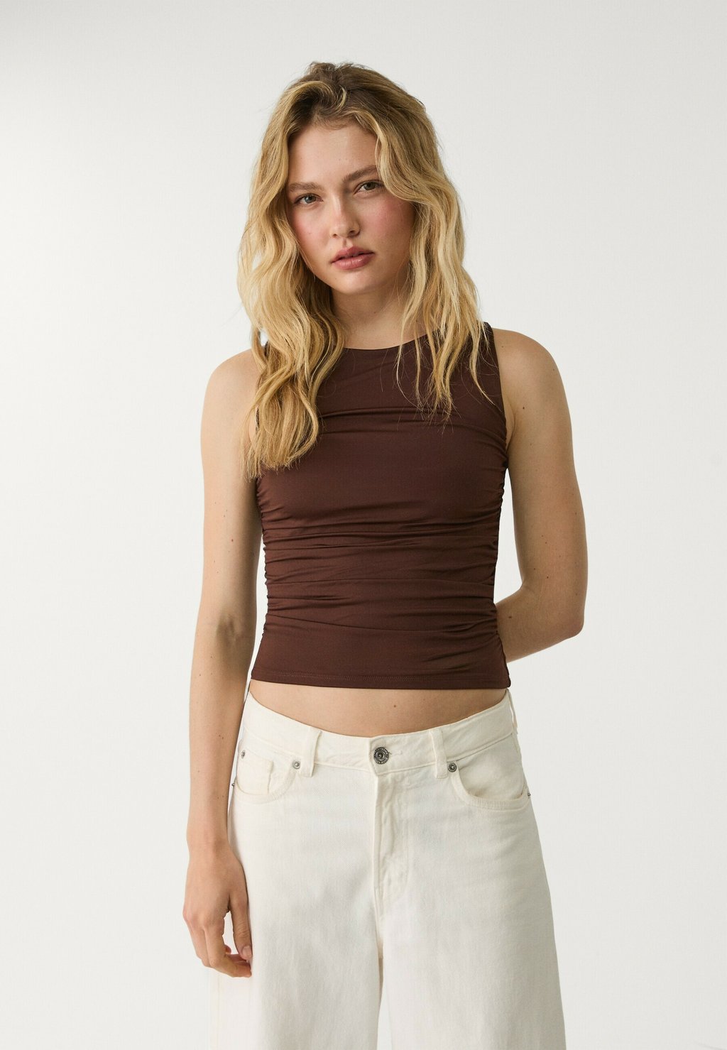 

Топ DRAPED Stradivarius, темно-коричневый