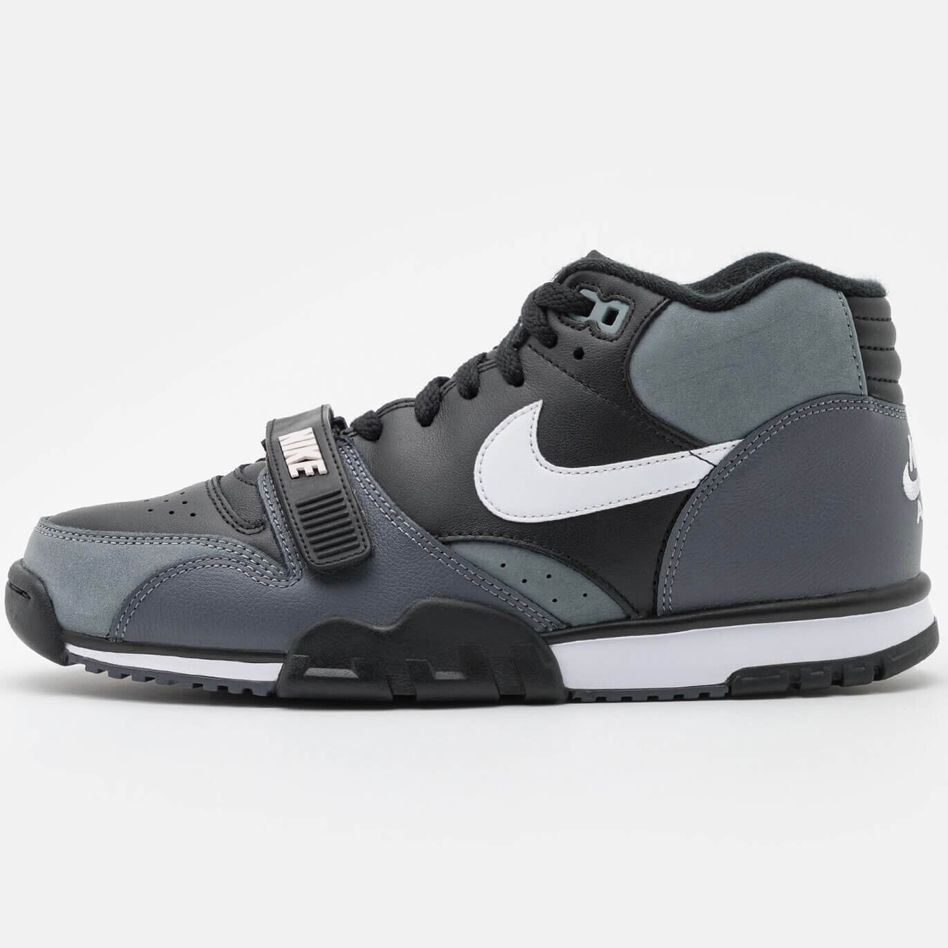 

Кроссовки Nike Air Trainer 1, черный/белый/темно-серый