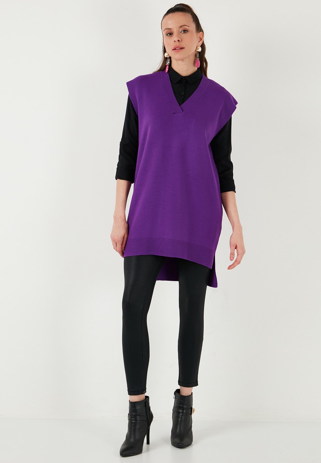 

Базовая футболка LELA, фиолетовый