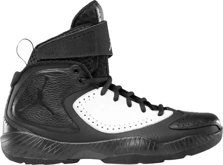 

Кроссовки Air Jordan 2012 Deluxe Tinker Hatfield, черный