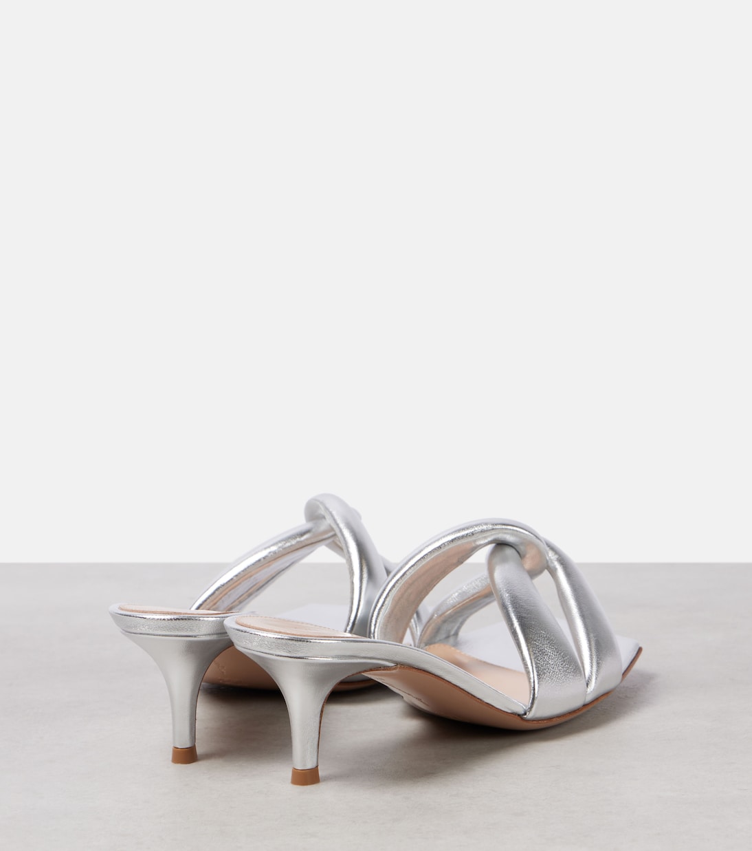 Мюли Amour из металлизированной кожи Gianvito Rossi, серебряный — фото 2