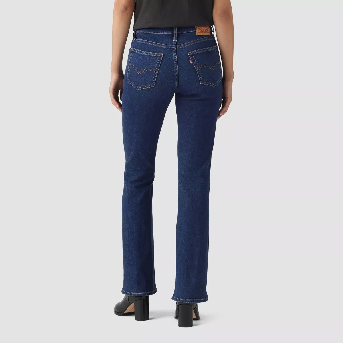 Женские джинсы-клеш с высокой посадкой 725 High-Rise Bootcut Levi's, Eternal Indigo Dark — фото 2