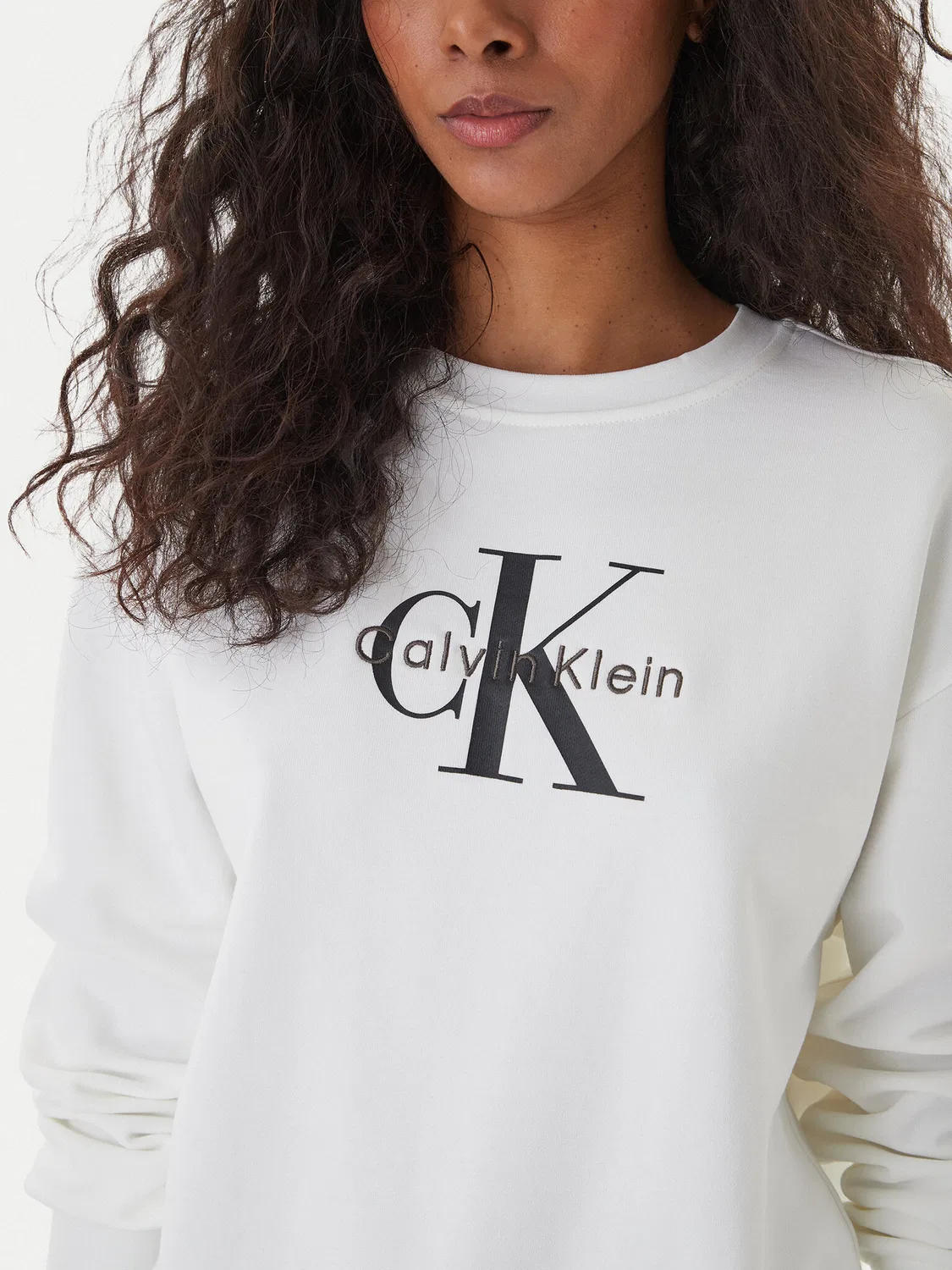 Женский свитшот свободного кроя Monologo Calvin Klein, белый — фото 4