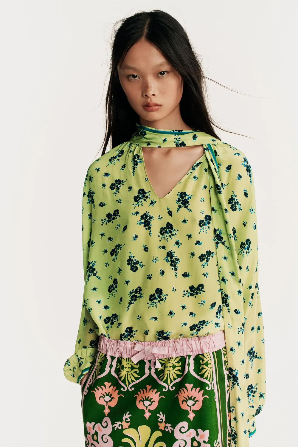 Футболка с принтом и бантом, лимитированная серия. ZARA, Printed — фото 3