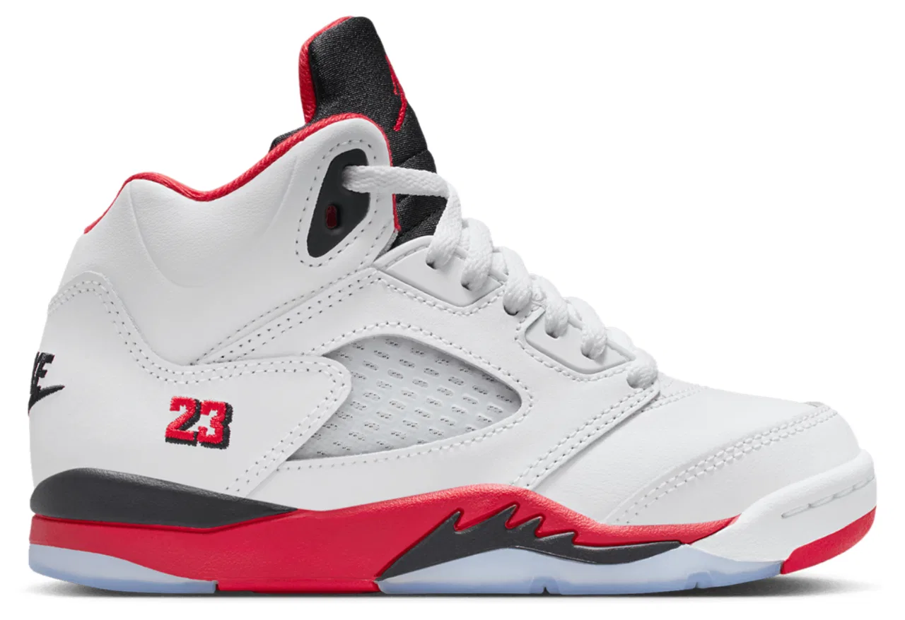 Кроссовки для мальчиков Retro 5 OG Jordan, цвет White/Fire Red/Black