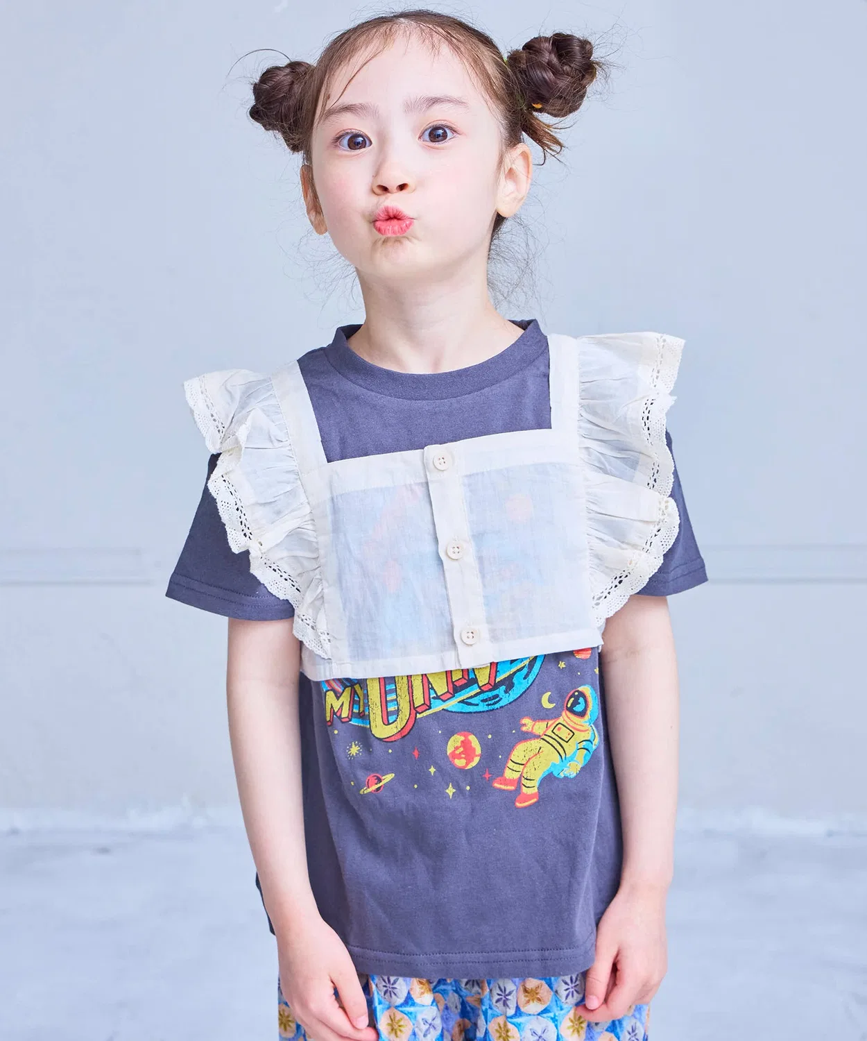 Детский короткий топ с воланами и кружевом, модель Frilly Short Top MARKEY'S, Белый — фото 2