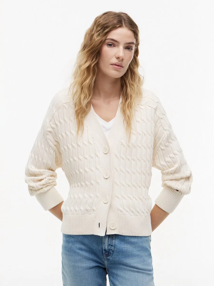 Вязаный кардиган TOMMY HILFIGER 'Cable Oversized' цвета слоновой кости — фото 3