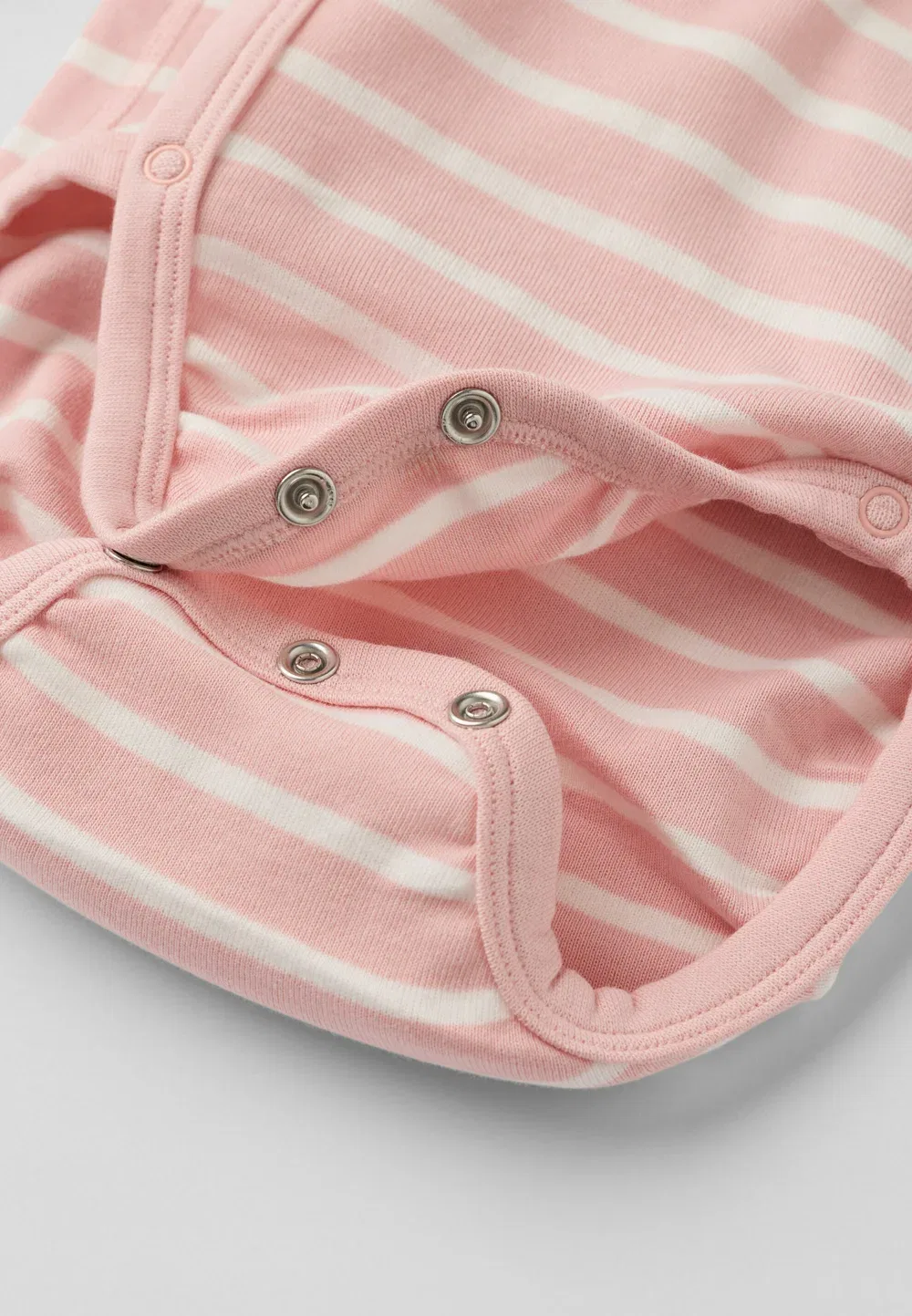 Полосатый классический боди-накидка унисекс - боди Polarn O. Pyret, Silver Pink — фото 2