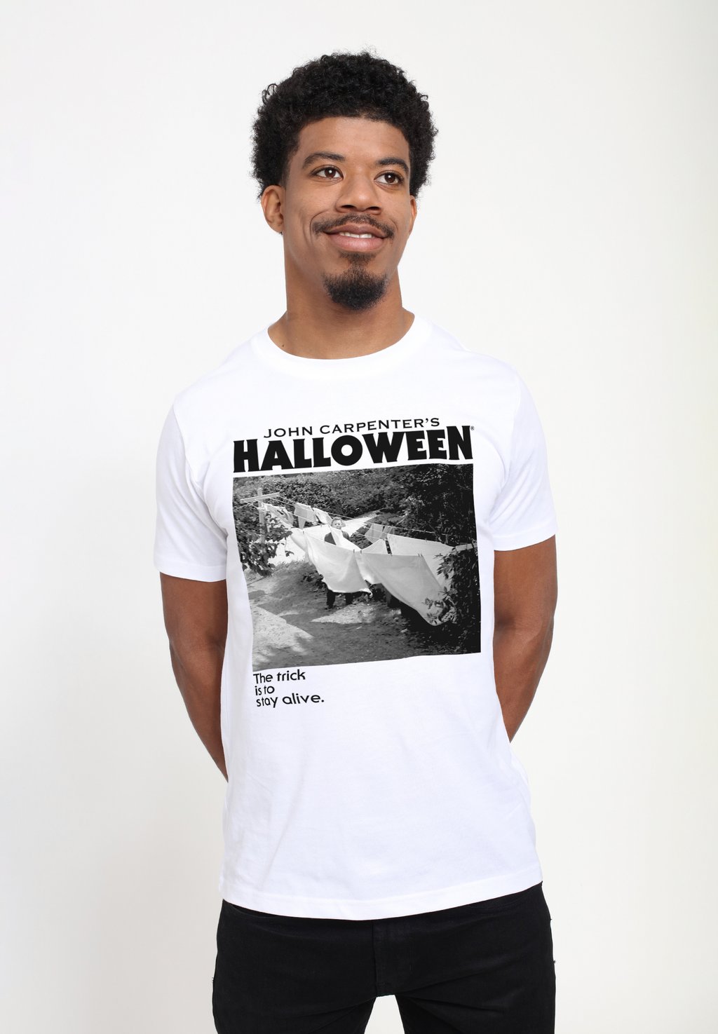 

Футболка с принтом HALLOWEEN MICHAEL MYERS STANDING BY CLOTHES LINE Henry Tiger, белый