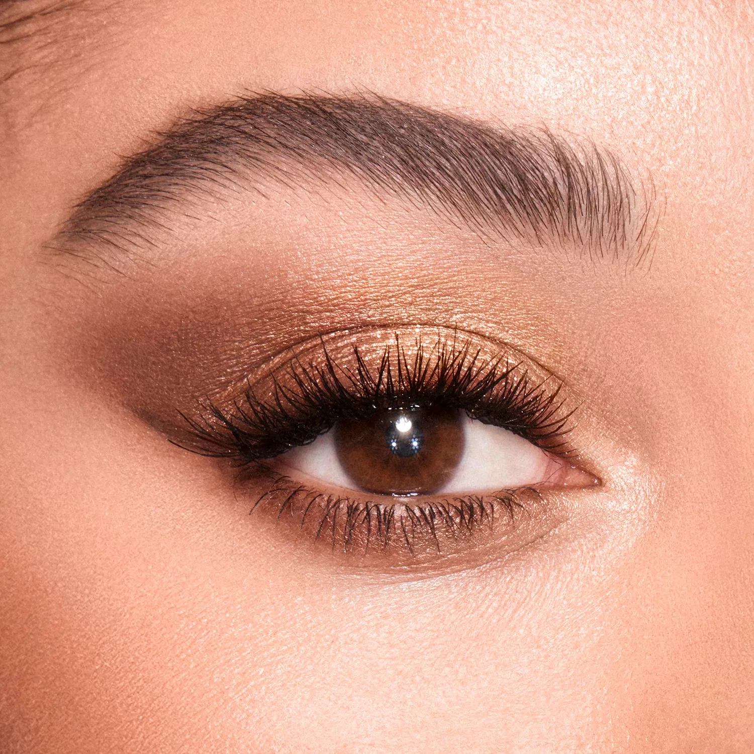Палитра теней для век 5,2 г с золотистыми оттенками The Golden Goddess CHARLOTTE TILBURY, The Golden Goddess — фото 3