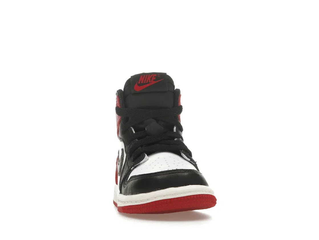 Детские кроссовки Lifestyle с принтом Black Toe Jordan 1 Retro High OG, Black/Black/Varsity Red/White — фото 2