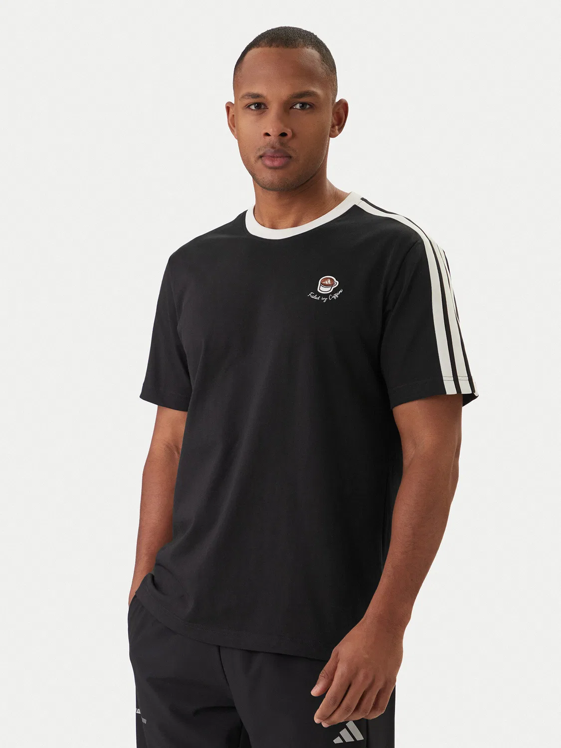 Мужская футболка свободного кроя Lux Coffee Cafe Cup Graphic Adidas, черный