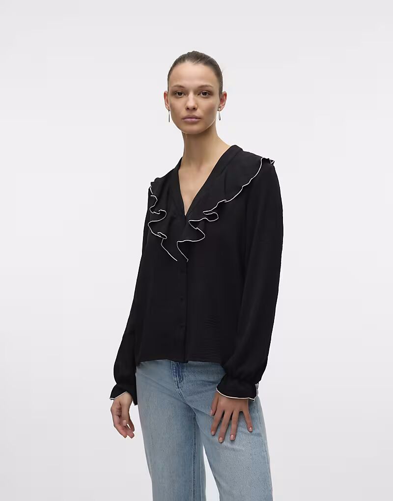 

Блузка Vero Moda черного цвета