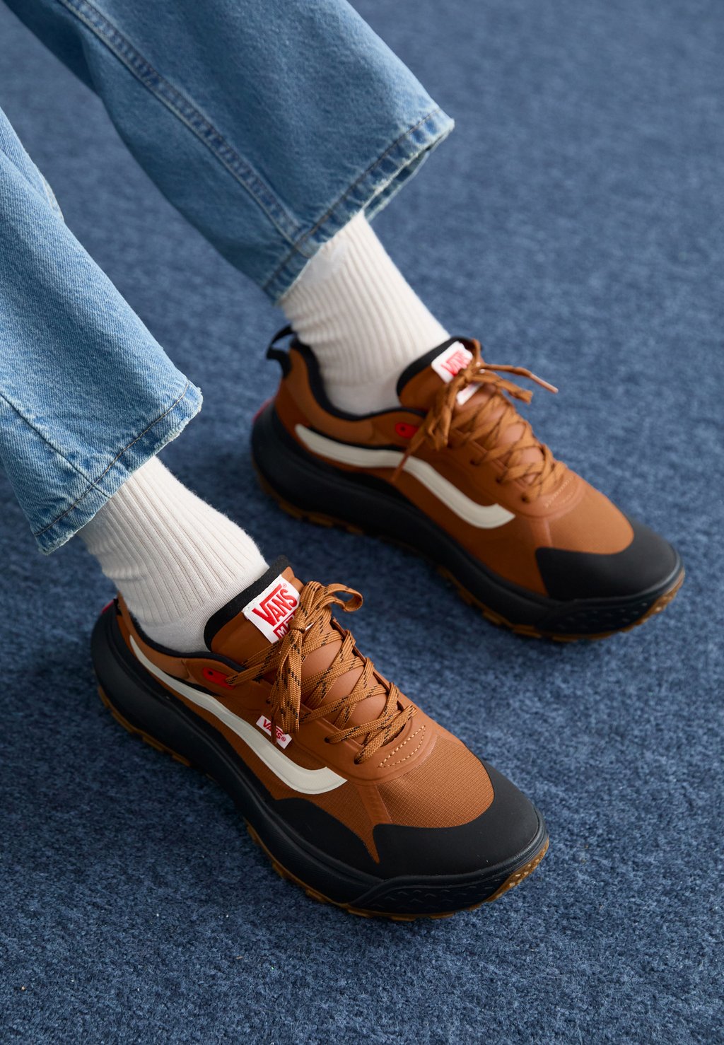 

Кроссовки MTE CROSSPATH UNISEX Vans, коричневый