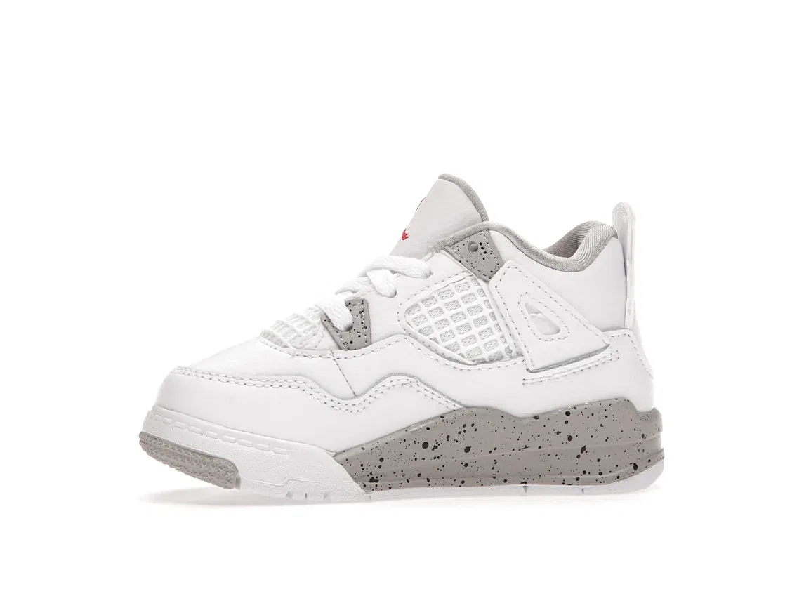 Детские кроссовки Lifestyle с белой замшевой кожей Jordan 4 Retro, White/Tech Grey-Black-Fire Red — фото 3
