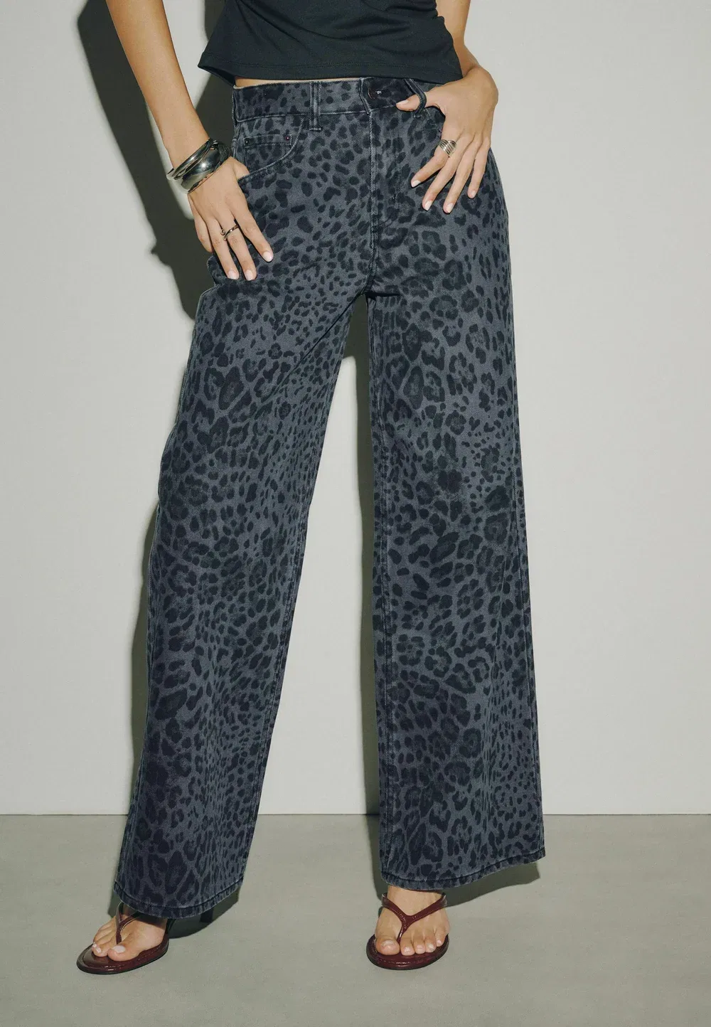 Широкие ноги Next, Grey Leopard