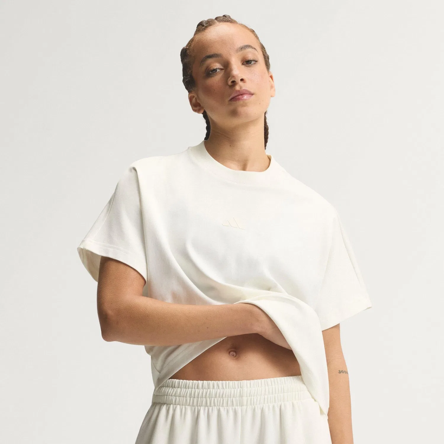 Женская футболка свободного кроя Soft Lux Loose Adidas, Beige — фото 3
