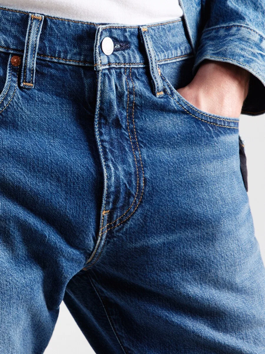 Джинсы LEVI'S Regular '502 Taper Jeans' синего цвета — фото 2