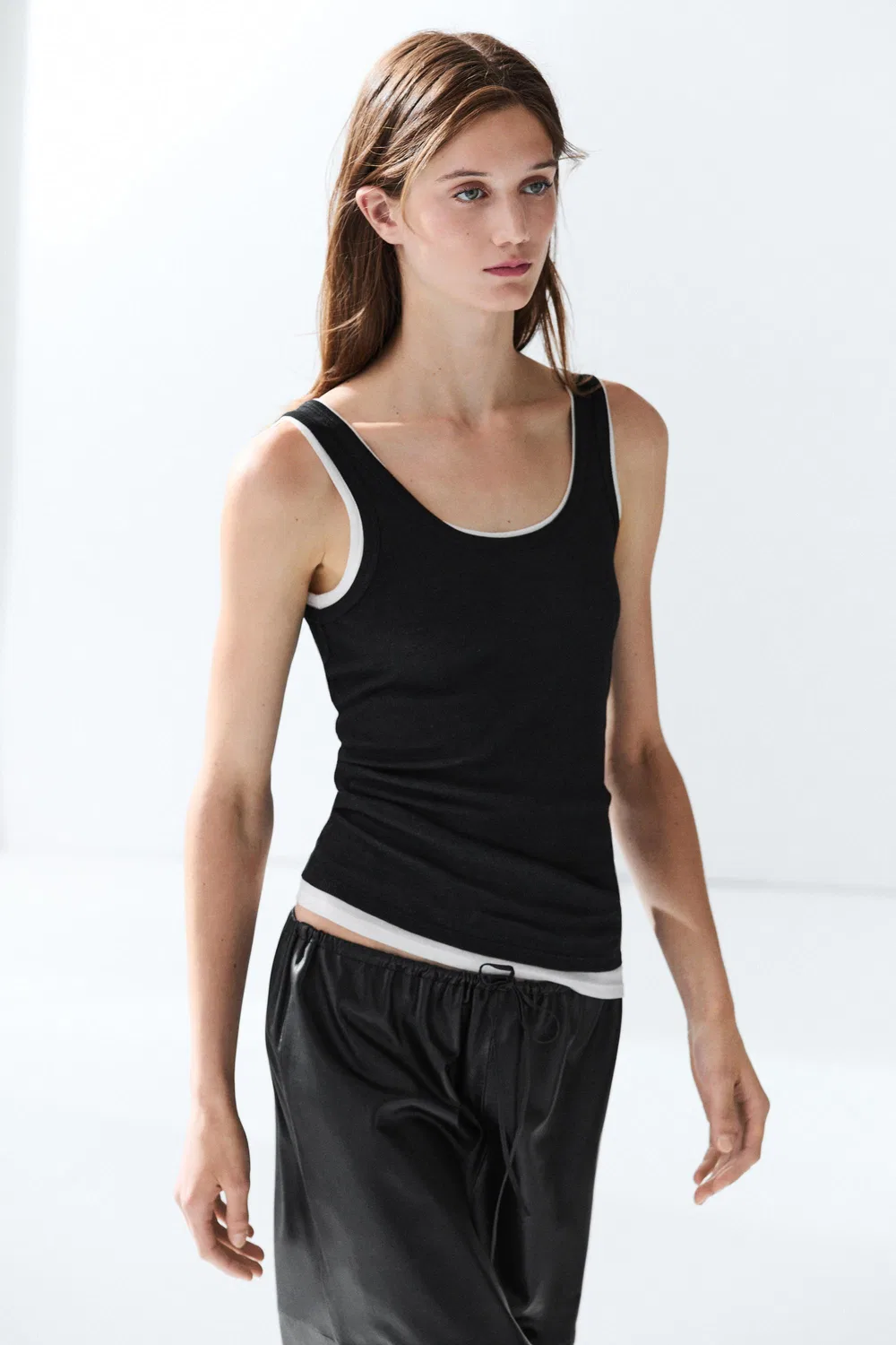 Топ Massimo Dutti Cotton Blend Ribbed Double-layer, черный — фото 3