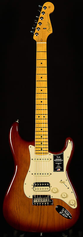 

Fender American Professional II Stratocaster HSS — жареная сосна