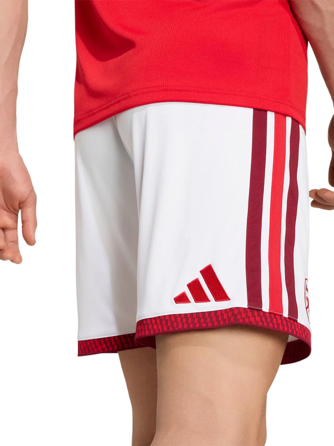 Спортивные шорты Adidas Performance Regular Workout Pants FC Arsenal 26/27 белого цвета — фото 3