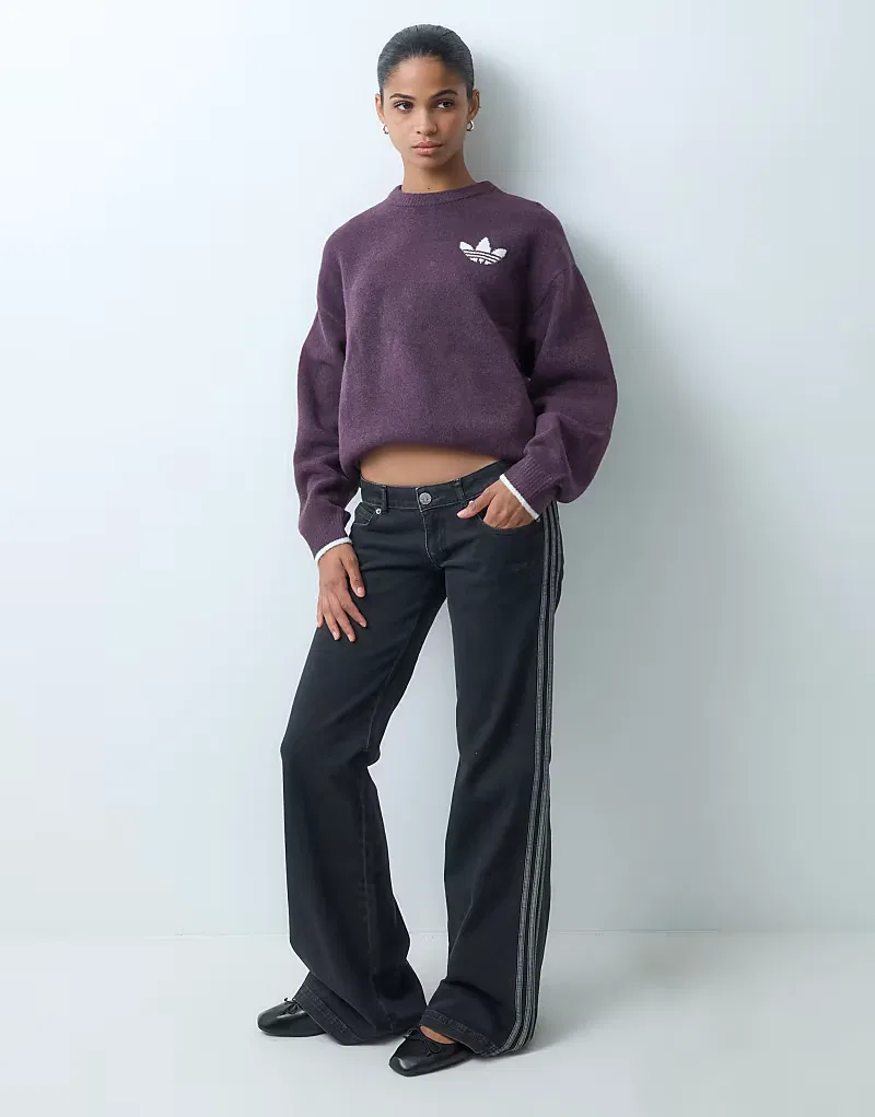 Джинсовые брюки Adidas Originals SST с низкой посадкой и расклешенными штанинами, насыщенного, черный
