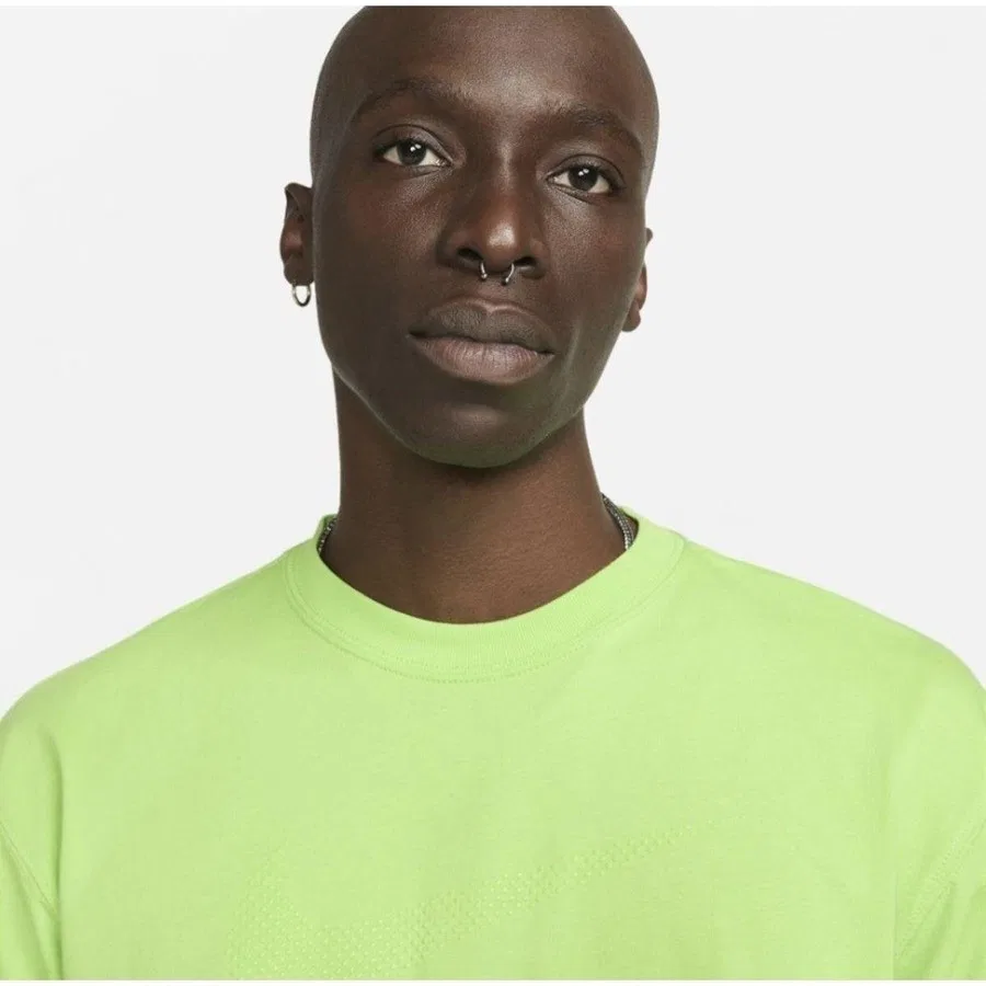 Футболка мужская с принтом Nike Air M NSW TEE M90 Nike, Зеленый — фото 4