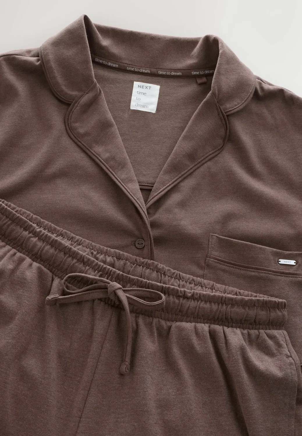 Пижамный комплект из трикотажа с пуговицами - пижамный комплект Next, Mocha Brown — фото 4