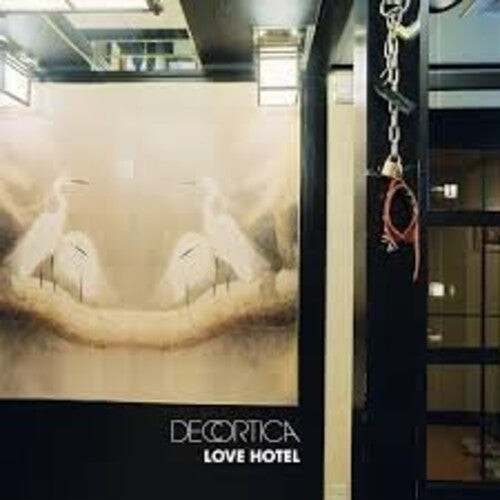 

CD диск Decortica: Love Hotel