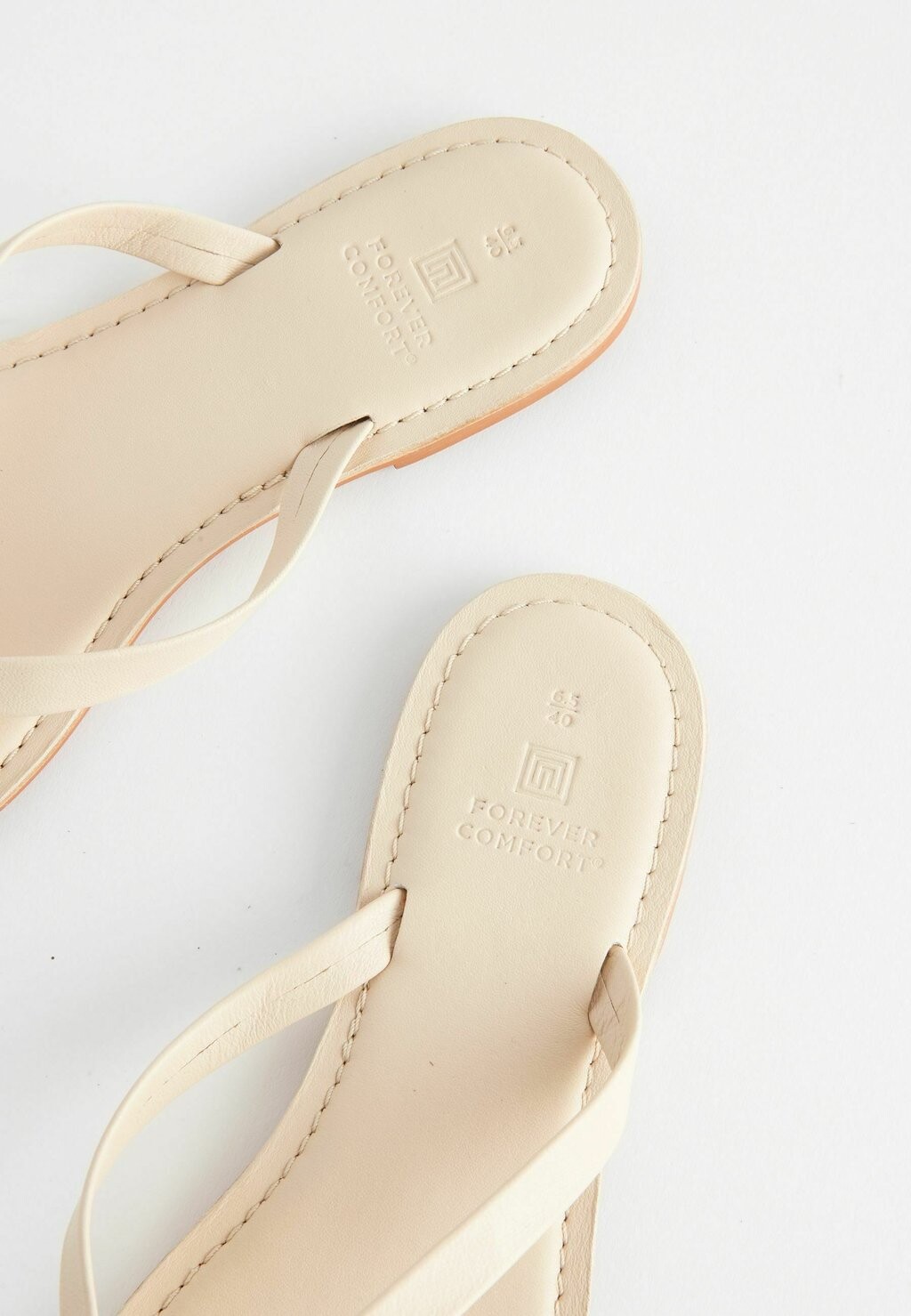 Шлепанцы FOREVER COMFORT BOW DETAIL REGULAR WIDE FIT Next, белый