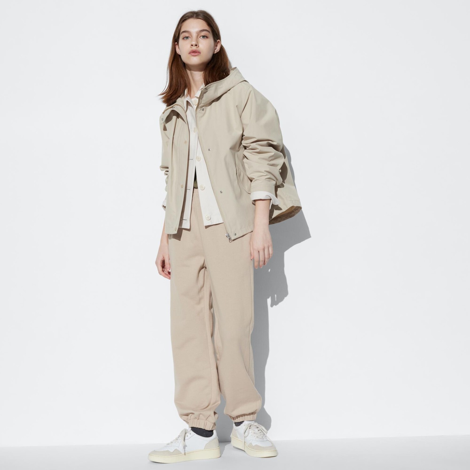 

Спортивные штаны Uniqlo, светло-бежевый