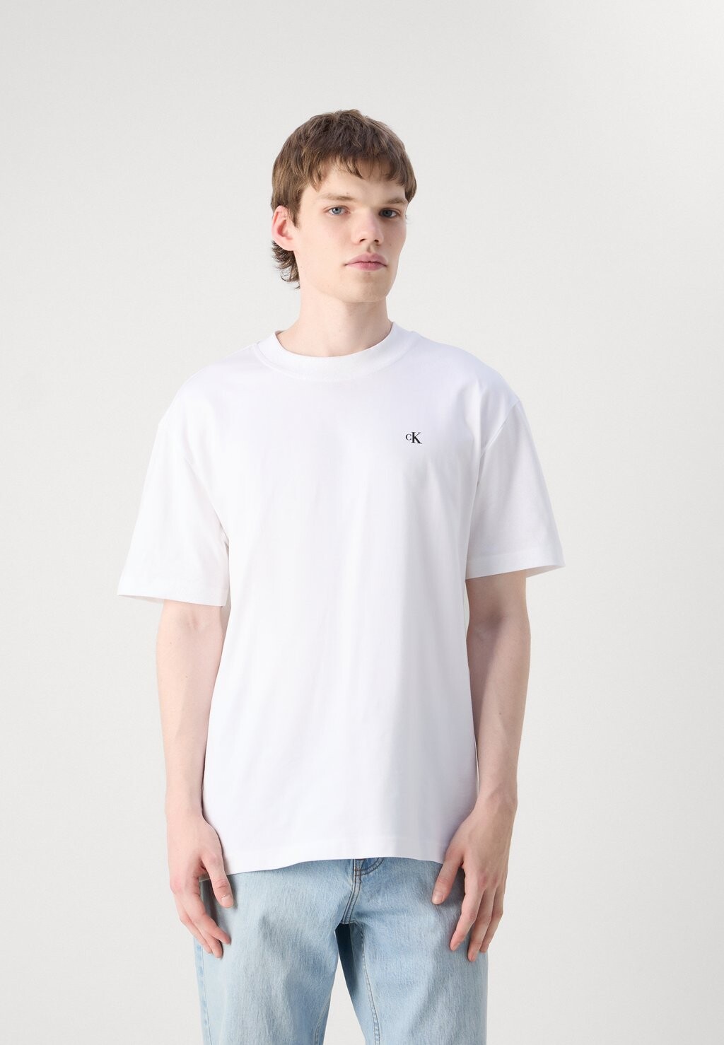 

Футболка с принтом STAMP BACK GRAPHIC RELAXED TEE Calvin Klein, белый