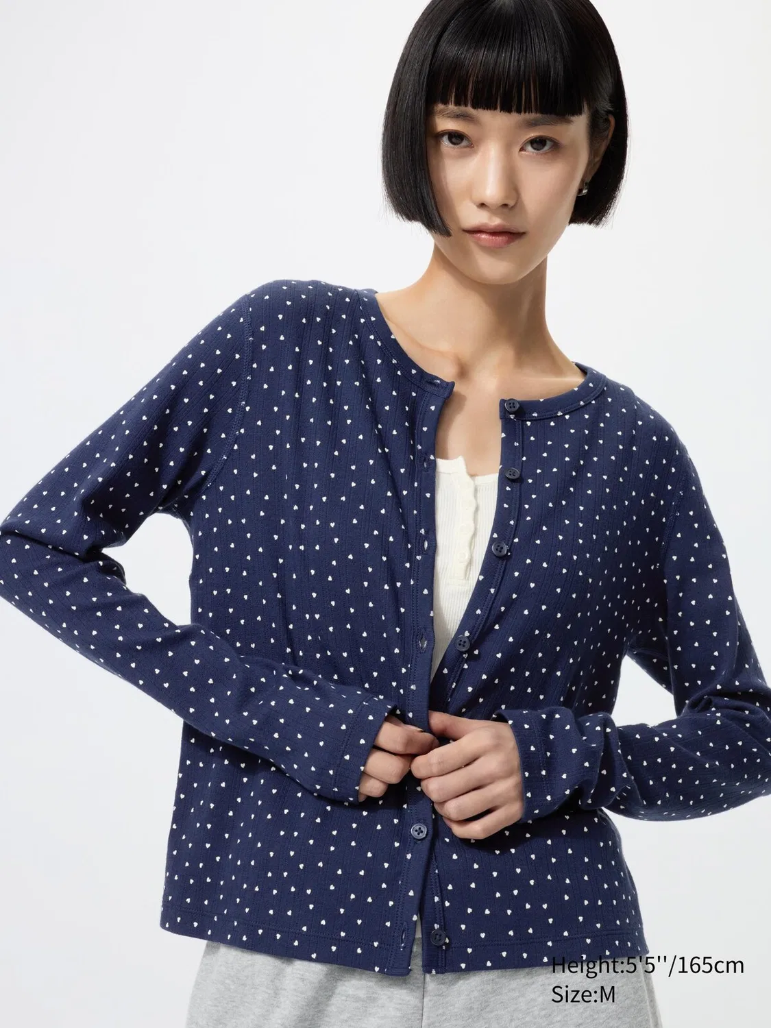 Кардиган Uniqlo, с ажурной отделкой сердце, темно-синий