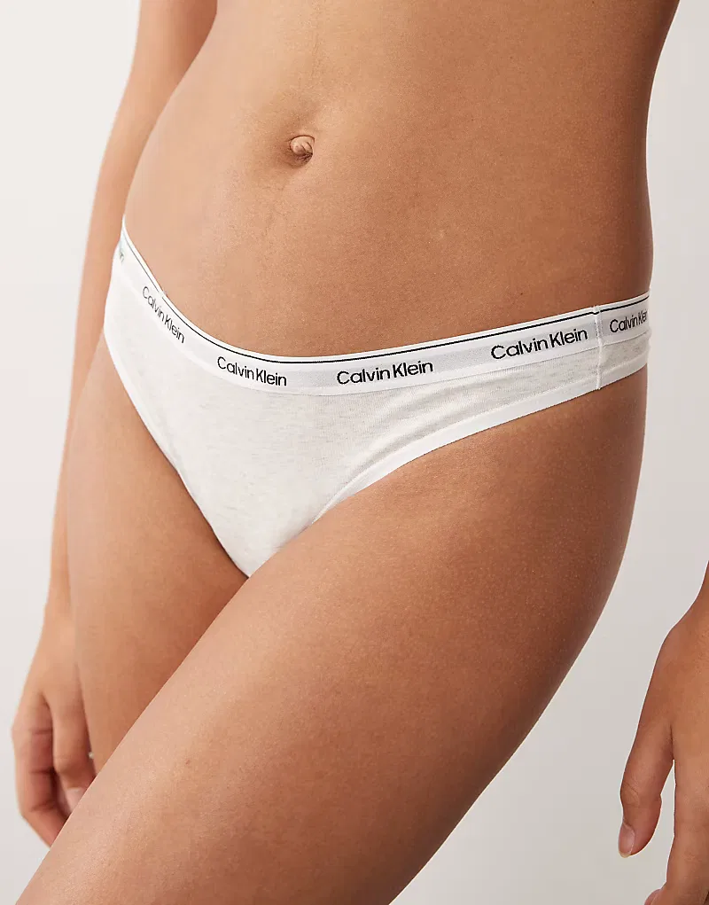 Трусики-стринги Calvin Klein Icon Logo, белый — фото 2