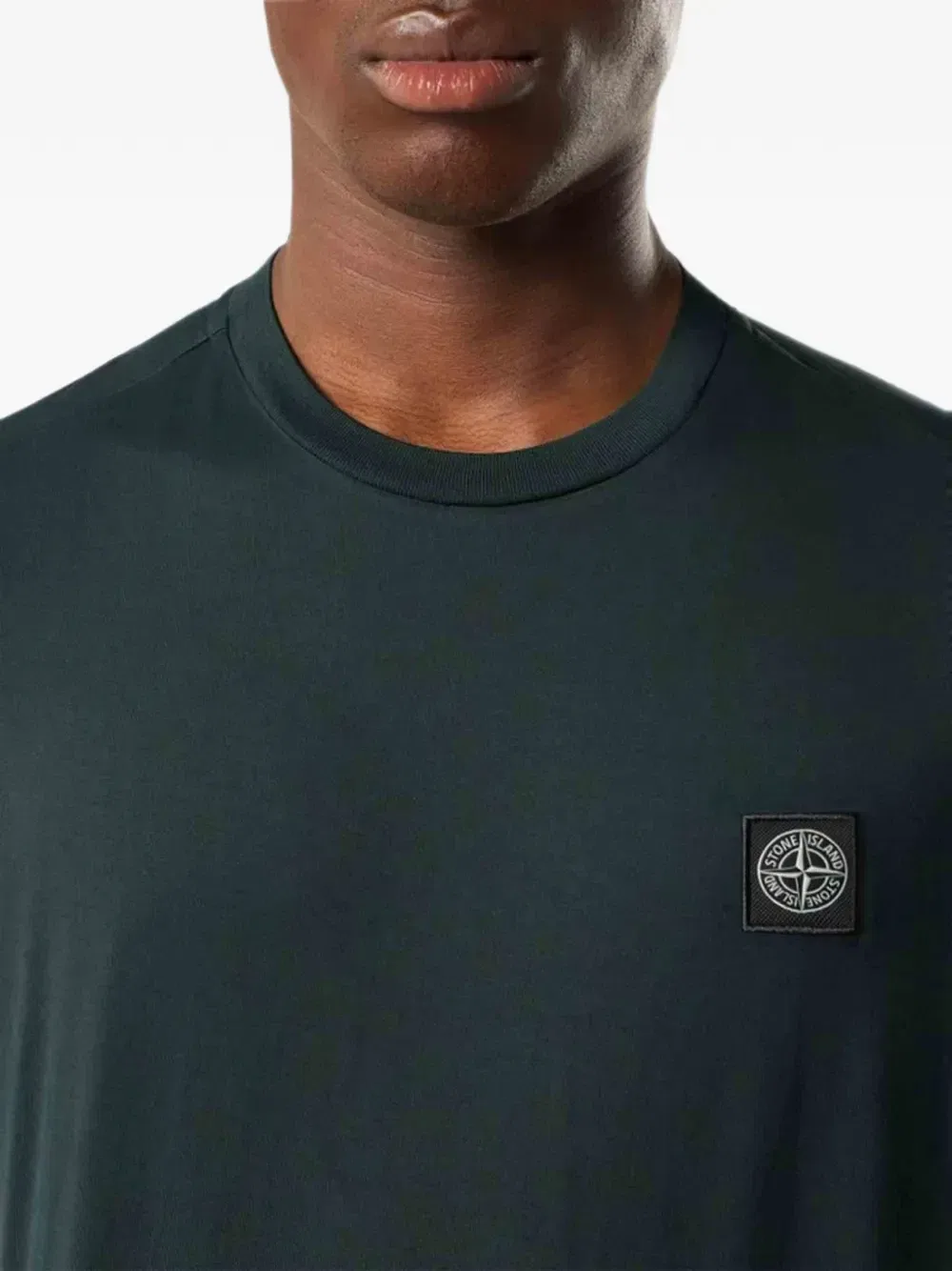 Приталенная футболка с нашивкой в виде компаса Stone Island, зеленый — фото 4